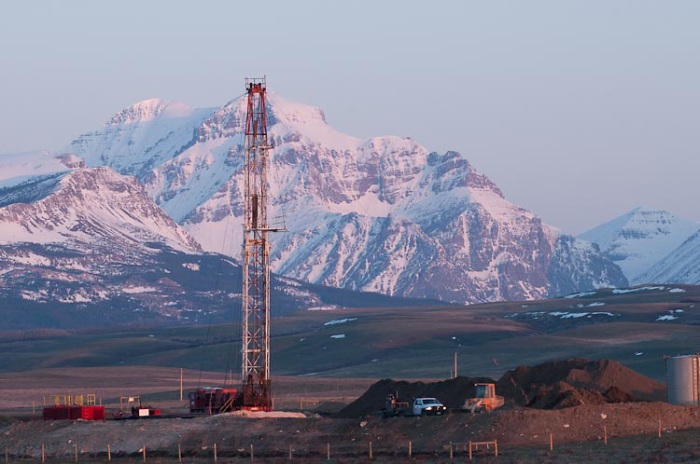 drilling for gas, oil, rocky mountain front,